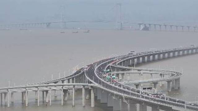 空中瞰深中通道太震撼！记者现场小作文致敬建设者