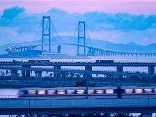 从轮渡到大桥，深中通道让回粤西的他能早些吃上家里饭