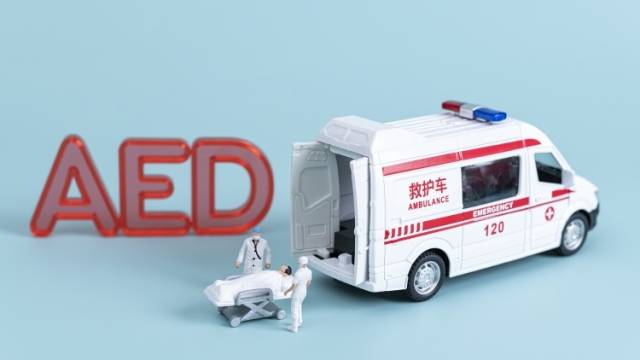 心脏骤停怎么办？这些知识关键时刻能救命