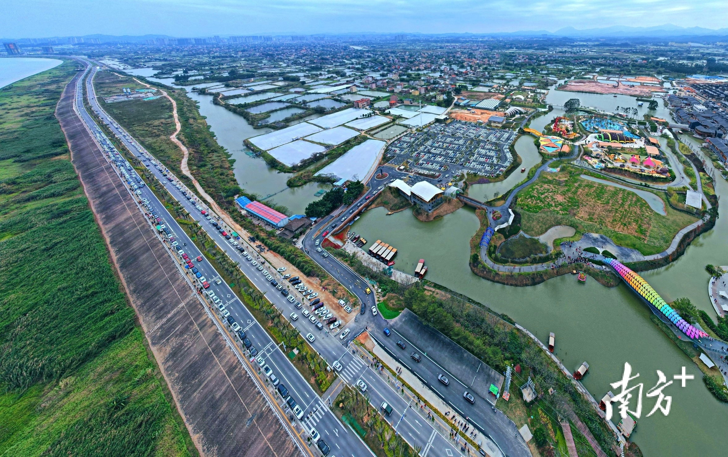 鹤山农村公路里程已超930公里。朱强 摄