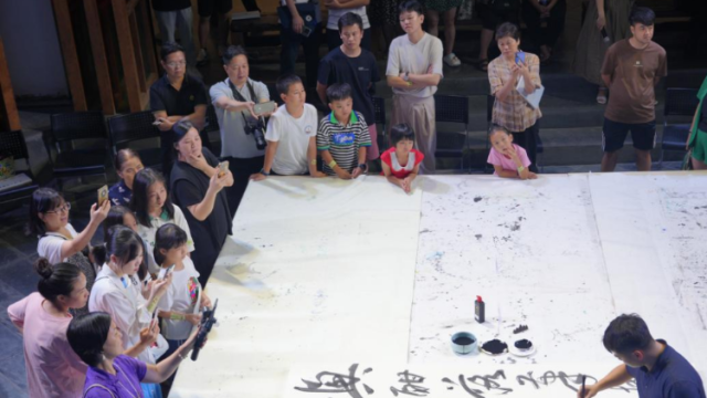 视频｜新展上线！东莞美术馆之夜邀你清凉“艺”夏