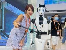 “钢筋铁骨”也能轻歌曼舞！人形机器人凭何站上风口？｜鹏友圈