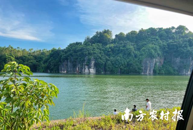 山水灵秀的灵溪河。