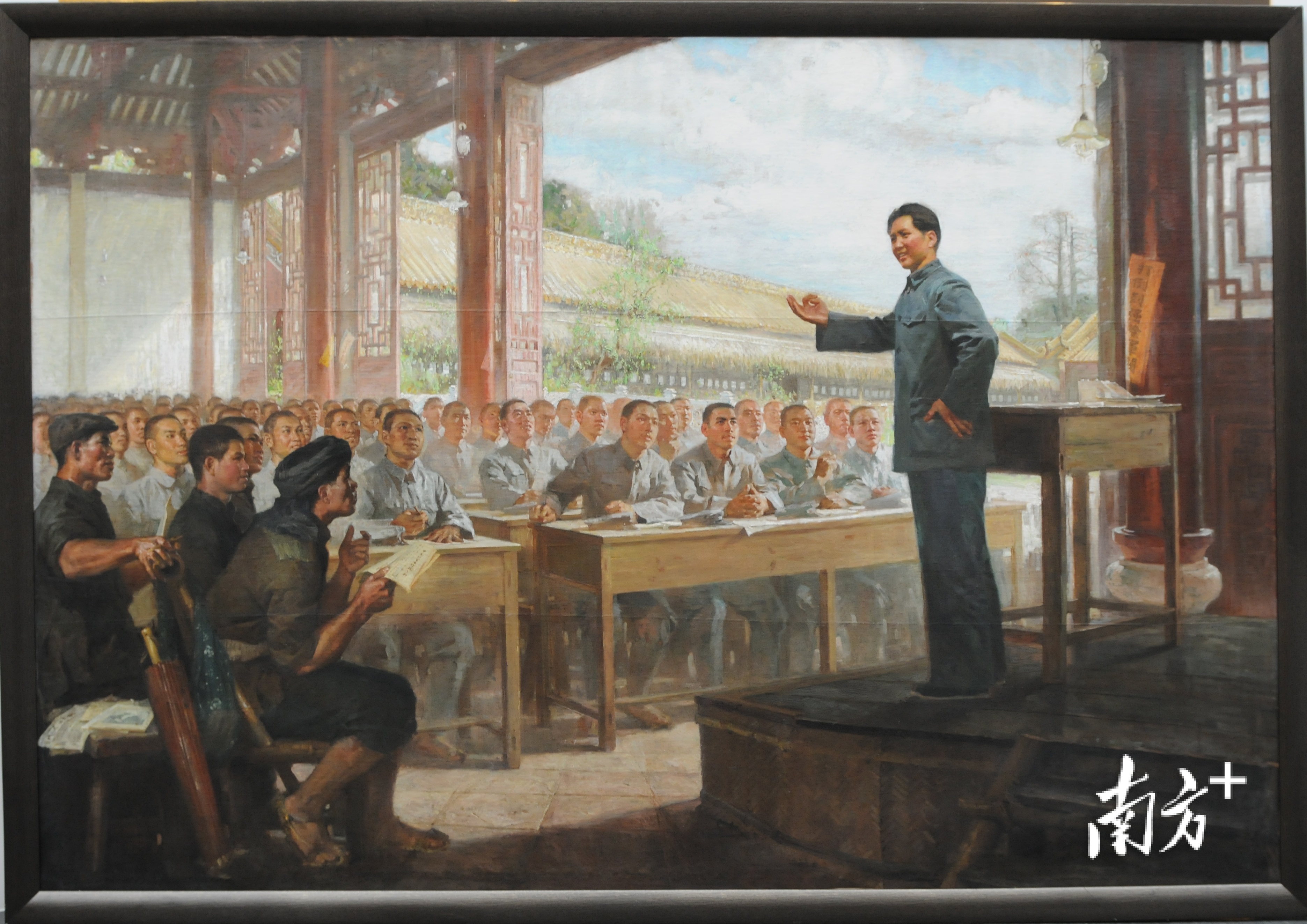 莫述文修复的陈衍宁、汤小铭油画《毛主席讲授〈中国社会各阶级的分析〉》。受访者供图。