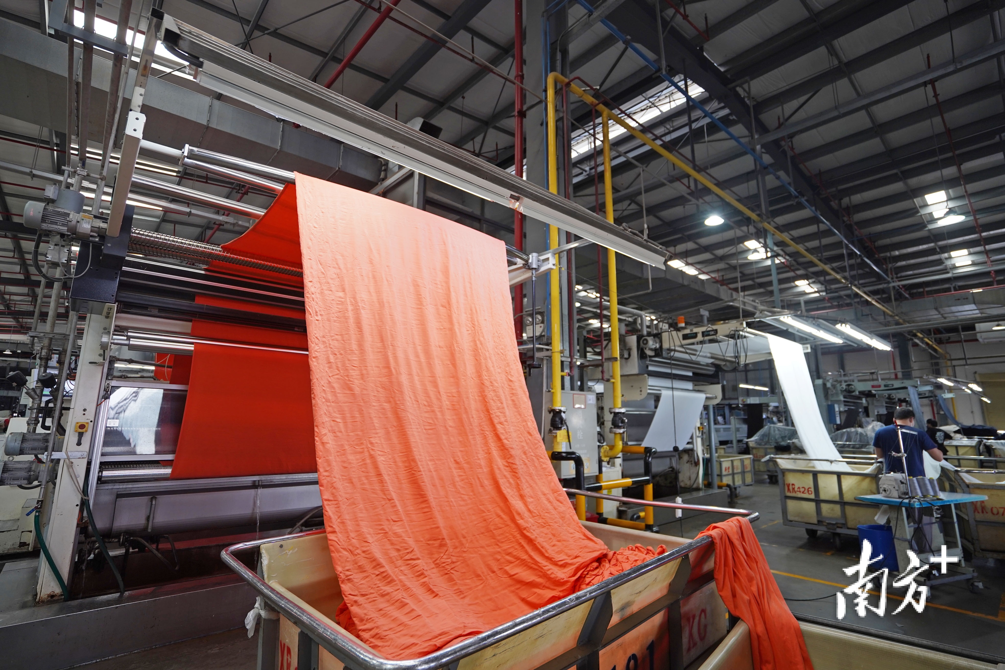 嘉谦纺织每年都投入营业额的15%用于新品创新。 戴嘉信 摄 嘉谦纺织每年都投入营业额的15%用于新品创新。 戴嘉信 摄