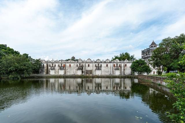 开平碉楼群是当地发展农文旅产业的底气。