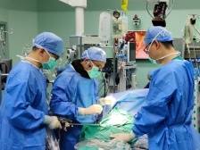 外国友人突发脑卒中，广州这家医院救治跑出“生死时速”