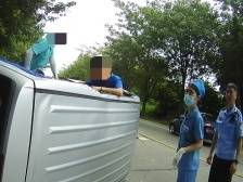 路遇车祸，台山法院干警紧急救助