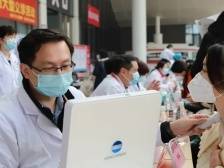 两年完成800台手术，他把乳癌甲癌新技术“带”到韶关丨韶关仁医