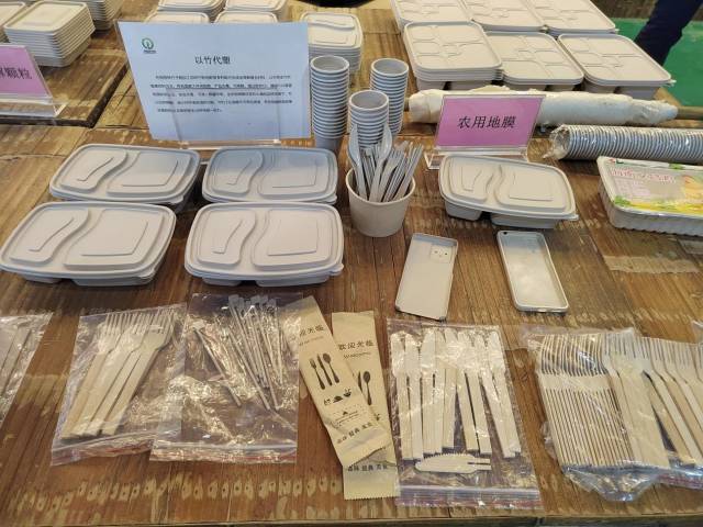 各式各樣的以竹代塑餐具