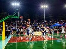 大雨“篮”不住！云安第二届村BA篮球赛（高村赛区）决赛雨中开打
