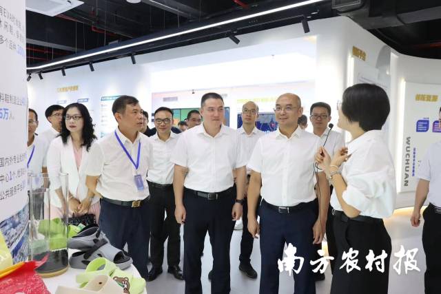 吴川一行调研白云·吴川高质量发展产业协作基地。