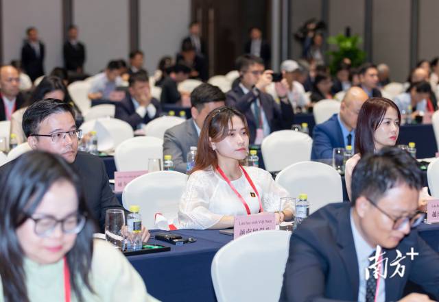 △8月18日的见面会上，中国对越友好人士分享了多个故事。