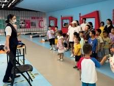 带着孩子们过暑假，万丈坡保障房项目开展建设者子女关爱活动