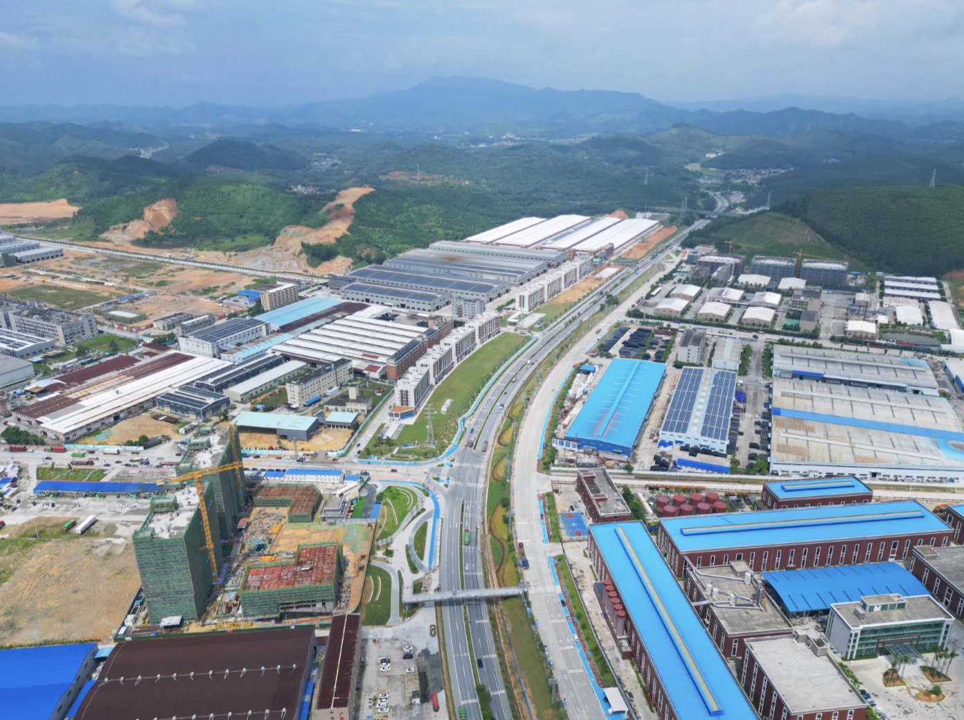更合小洞工业园区。更宣供图