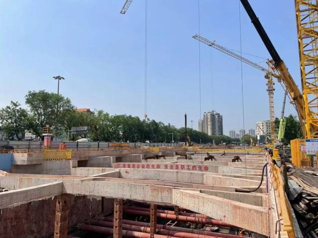 芳村站主体结构施工
