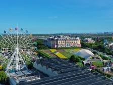 百万葵园闭园改造，民营景区的自救与他助