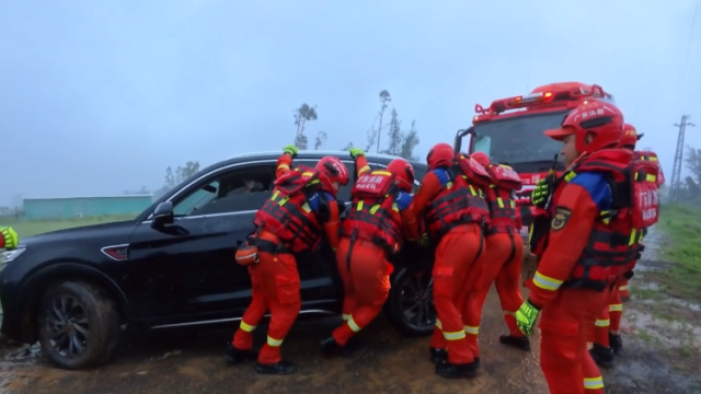 台风“摩羯”过境，广东消防营救疏散253人