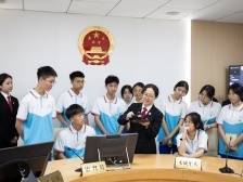 今日教师节，《南方日报·江门观察》整版致敬法治副校长