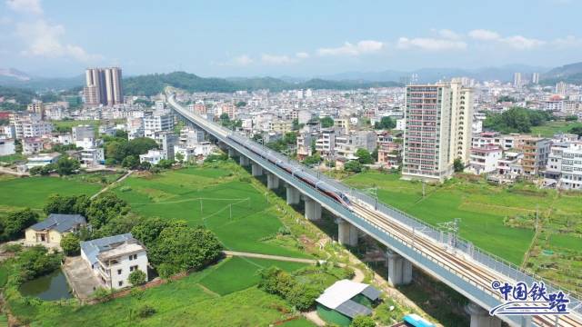 梅龙高铁将于9月14日正式通车。（来源：中国铁路）