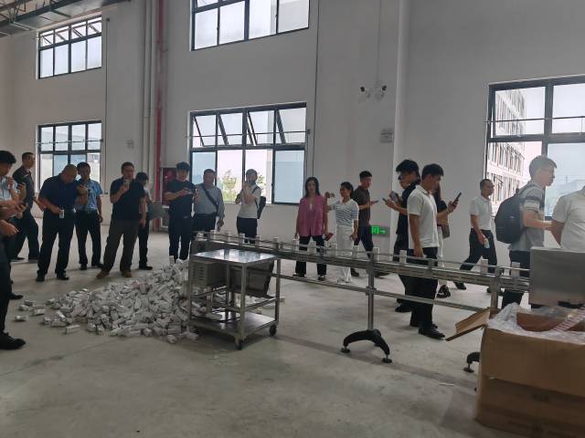 华隆乳业水牛奶生产线