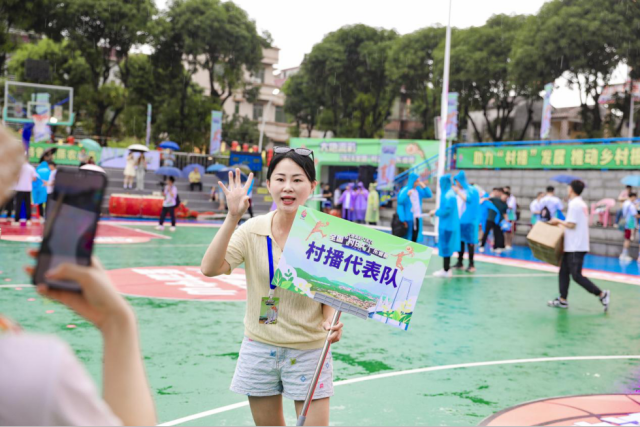 江门村播陈瑶：透过篮球运动看到乡村新活力｜我镜头里的广东村BA 