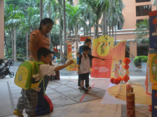 中外居民齐猜灯谜！天河猎德街国际社区这样迎中秋