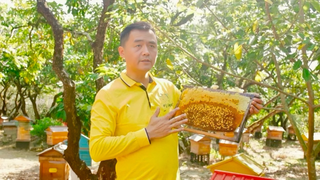 甜蜜乡种养专业合作社负责人刘贤坤。 甜蜜乡种养专业合作社负责人刘贤坤。