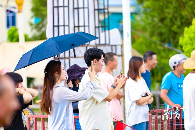 南方农村报 谭家富 拍摄