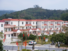 簕竹镇五联村：下好四步棋 加力提速推进典型村建设