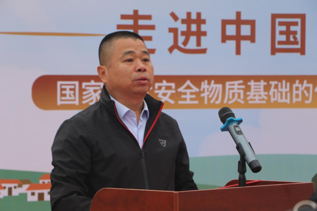 鹤岗市农业农村局副局长李秀军