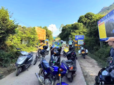 新兴县太平镇对风车山道路交通、治安安全进行综合整治