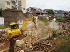 聚力攻坚！簕竹镇持续推进“三清三拆三整治”行动