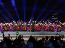 “鹅潭璀璨 盛世华章”广州市荔湾区盛大文艺汇演献礼祖国