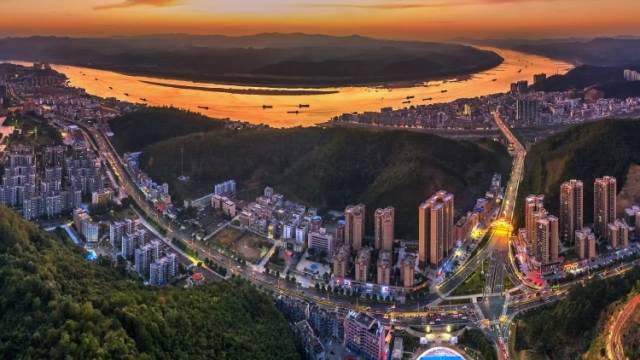 肇庆市封开县长请你来过国庆