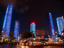 国庆，当一座城为2亿人亮灯