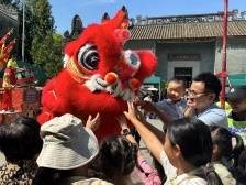 “雄狮少年”高燃亮相佛山祖庙｜请到广东过国庆