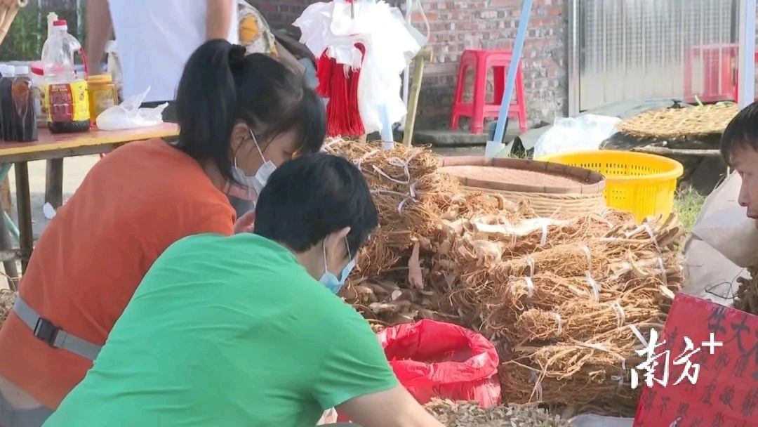 往年重阳古墟活动现场。受访者供图