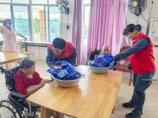 茂名供电局“好益电”服务队：以志愿服务传递敬老爱老情