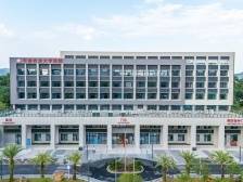 华农校医院新楼正式启用，由校友伉俪捐赠逾亿元建造