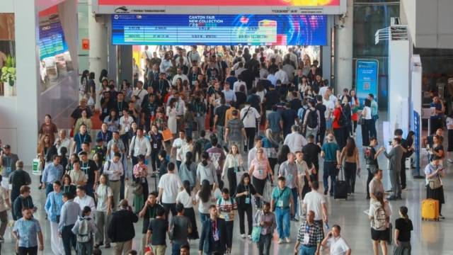 谢邀，人在广交会，刚下飞机，轻松赚百万｜广交会“整活了”