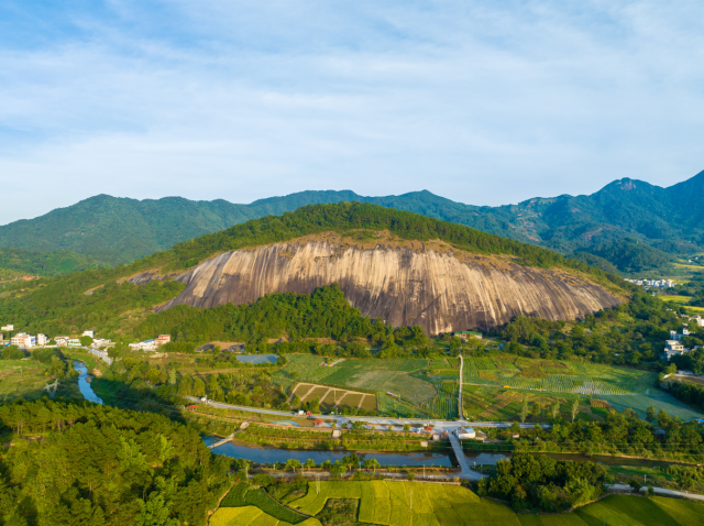 大斑石是封开风景名胜区之一。
