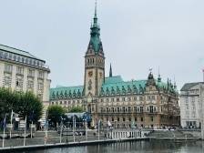 全球打榜：城市竞位谁当“合伙人”｜再造新广州 跨国调研行