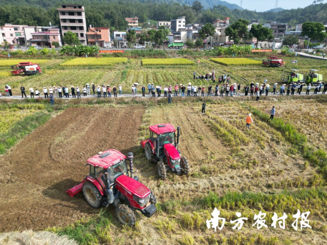 生產(chǎn)機(jī)械化技術(shù)教學(xué)現(xiàn)場