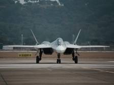 来了！隐身战机苏-57降落珠海，将首秀中国航展
