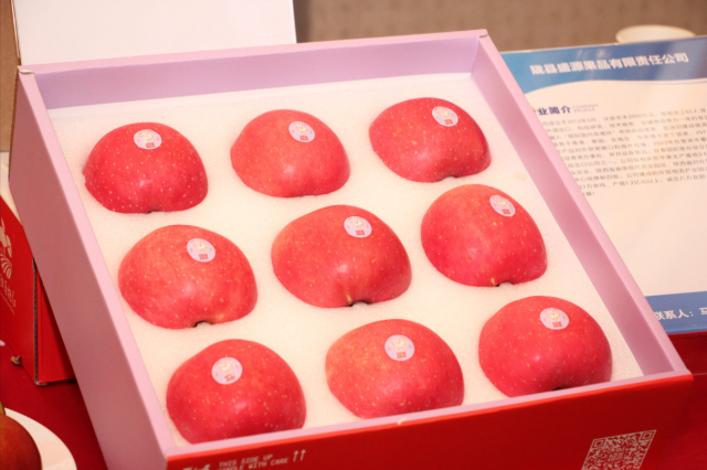 诱人的陕西苹果。