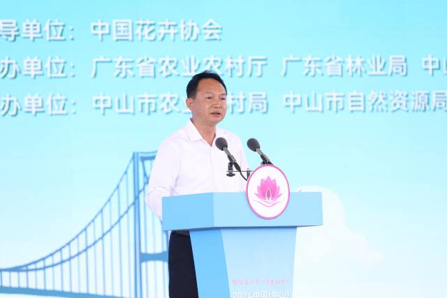 中山市人民政府副市长欧阳锦全。