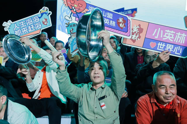 “村BA”系列活动吸引群众广泛参与。