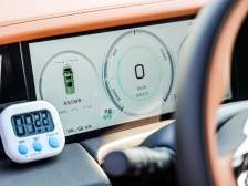 32.28万元起，全球首款4C超充插混MPV上市