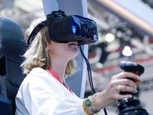 从蓝天盛会到天空之城，这些“黑科技”让老外刮目相看｜外眼看航展